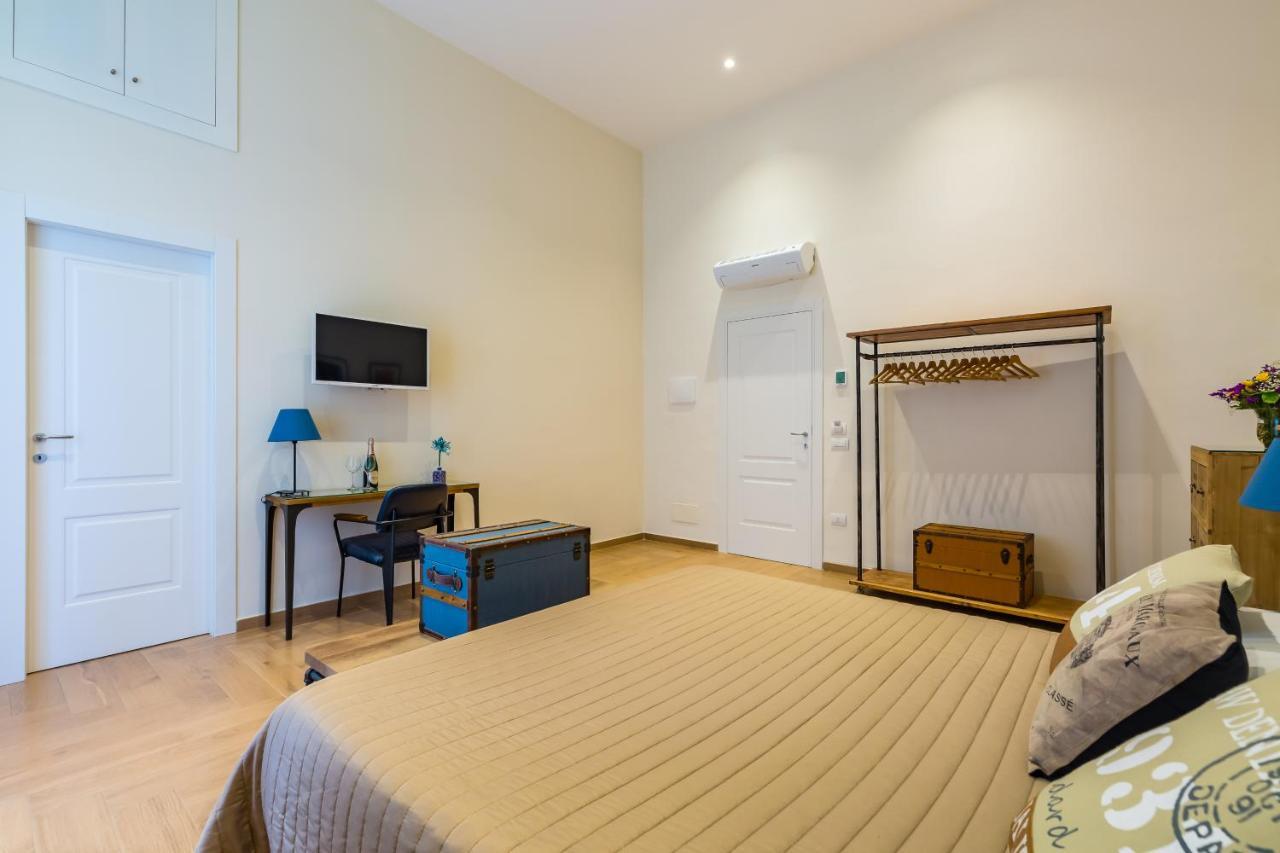 La Gatta Cenerentola Rooms نابولي المظهر الخارجي الصورة