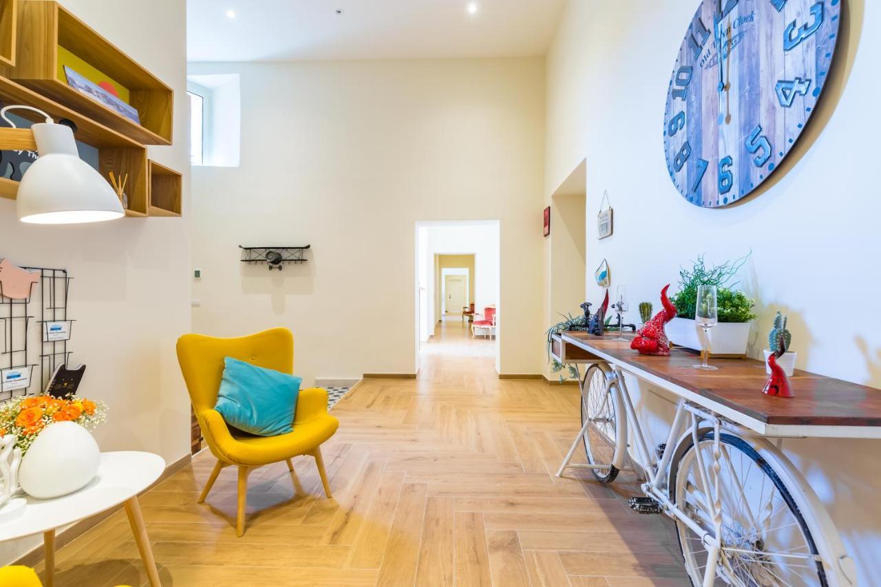 La Gatta Cenerentola Rooms نابولي المظهر الخارجي الصورة