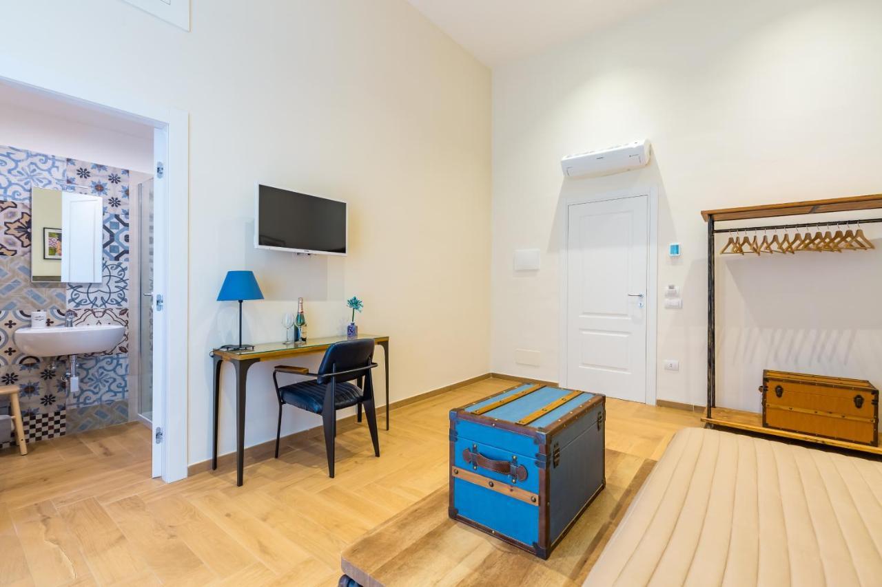 La Gatta Cenerentola Rooms نابولي المظهر الخارجي الصورة