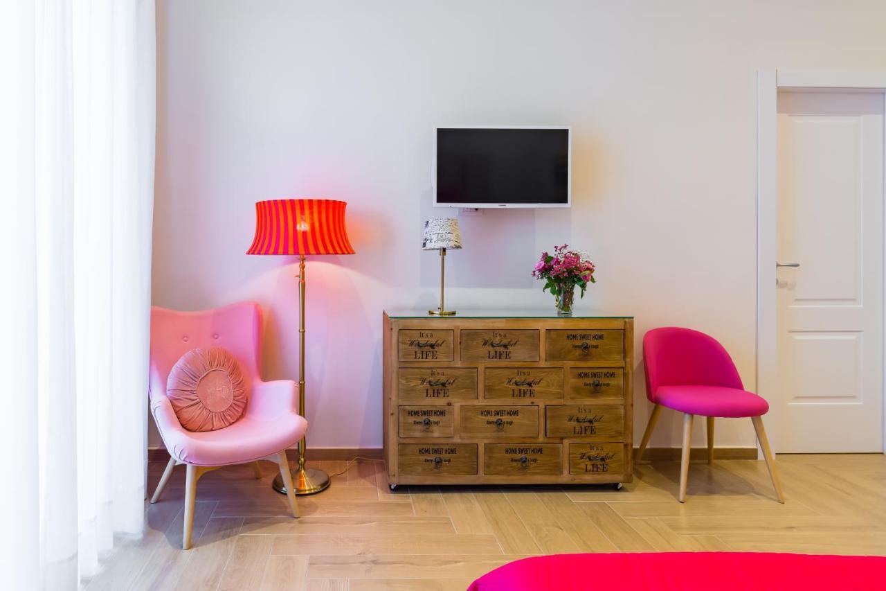 La Gatta Cenerentola Rooms نابولي المظهر الخارجي الصورة