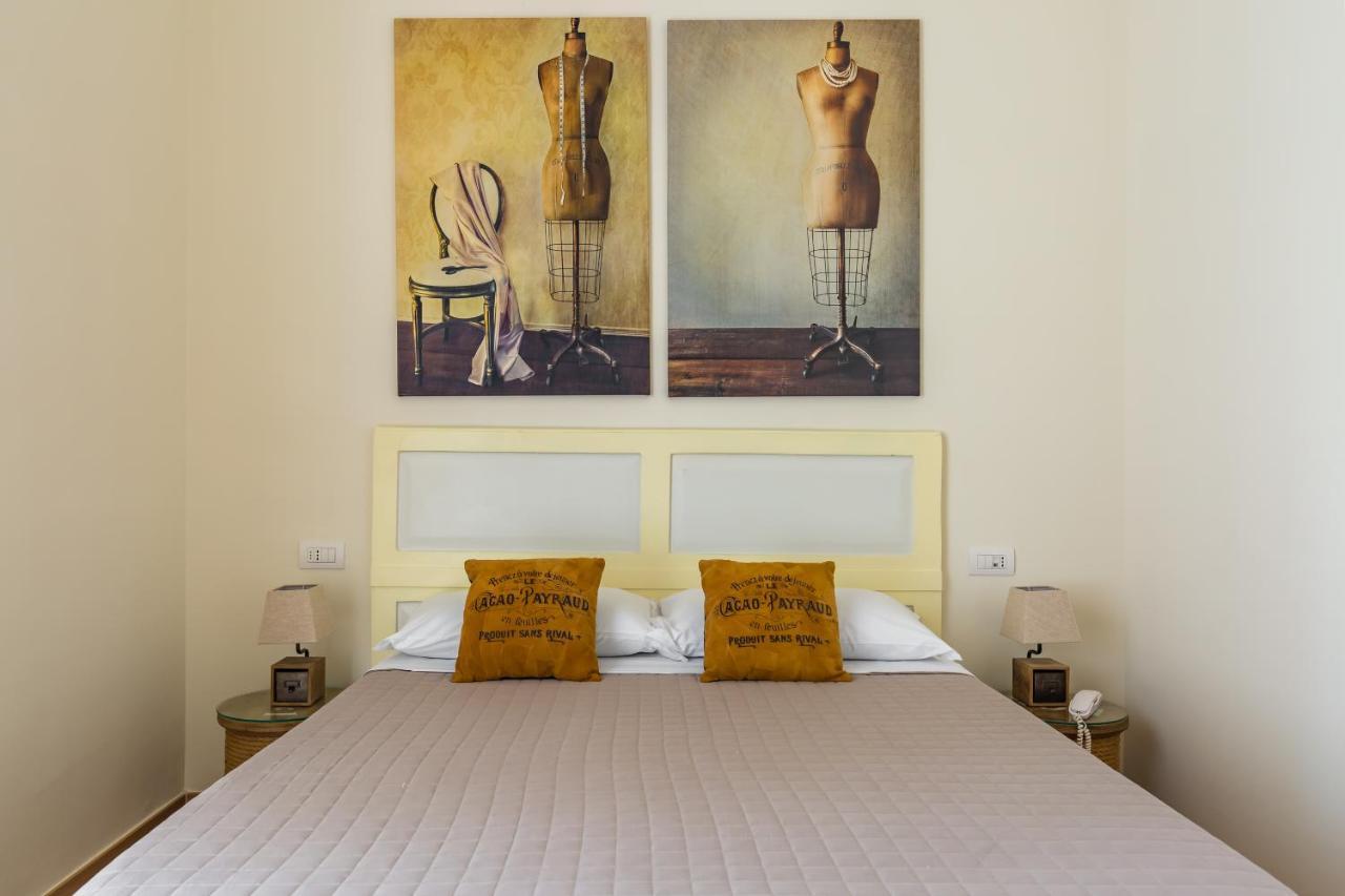 La Gatta Cenerentola Rooms نابولي المظهر الخارجي الصورة