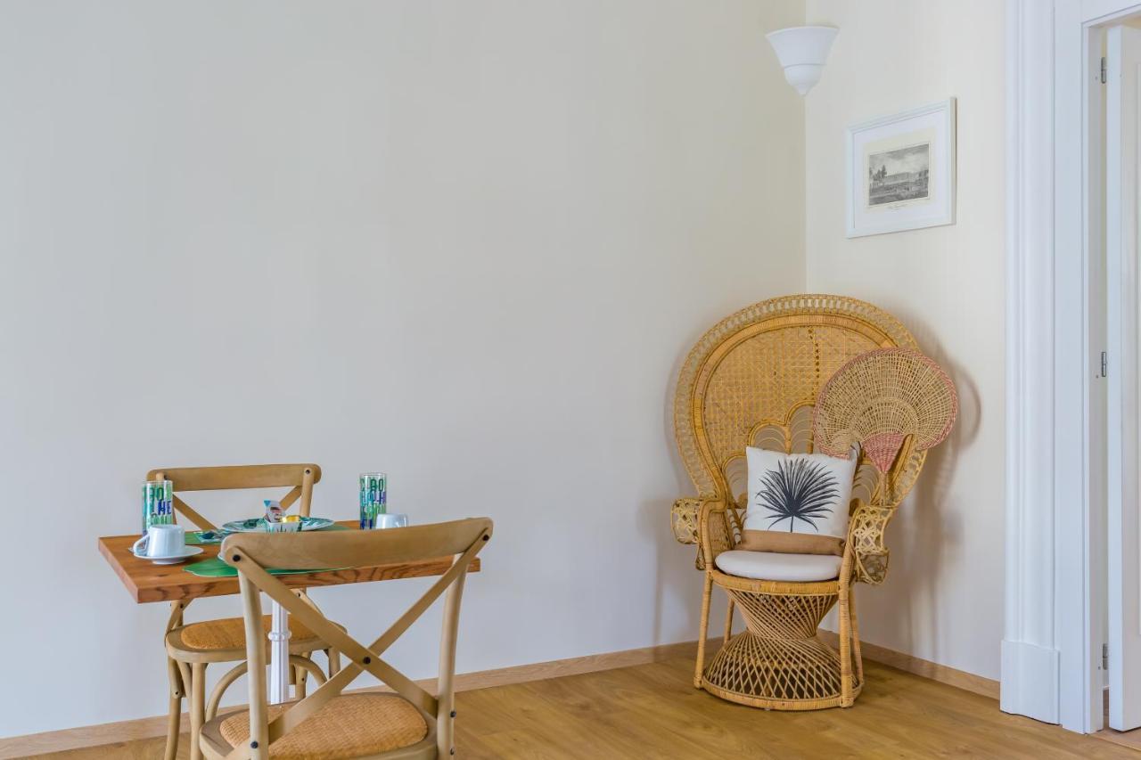 La Gatta Cenerentola Rooms نابولي المظهر الخارجي الصورة